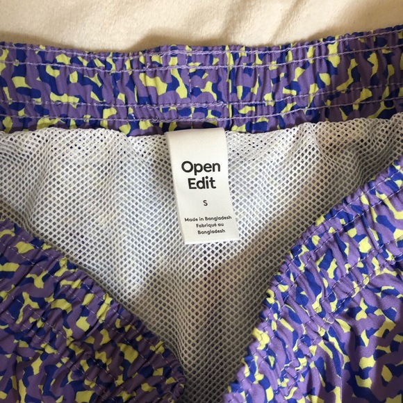 Purple Polyester Swim Trunks Size Small - Picture 2 of 5